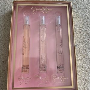 Jessica Simpson Collection